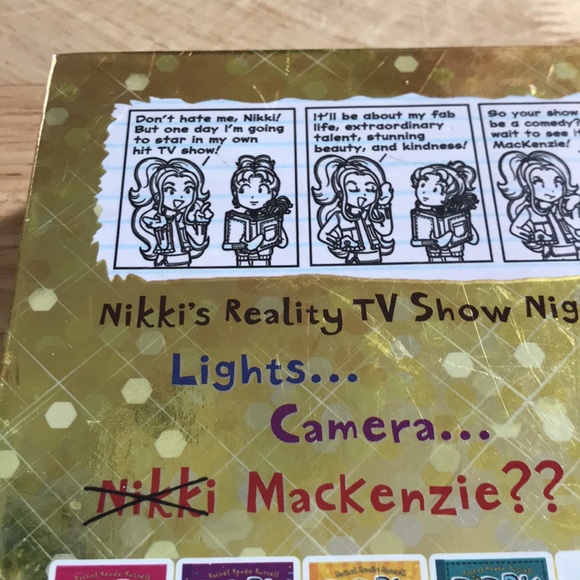 COPY - ☘️2 for $10 Sale☘️Dork Diaries #7 Tales from a Not-So-Glam Tv Star, ages… - Picture 13 of 15